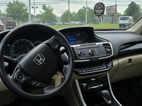 Used 2016 Honda Accord LX image 5