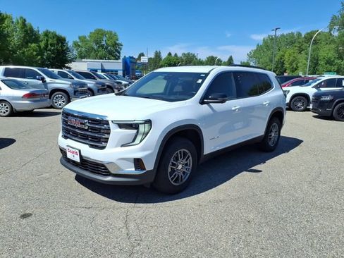 Used 2025 GMC Acadia Elevation AWD/4WD image 8