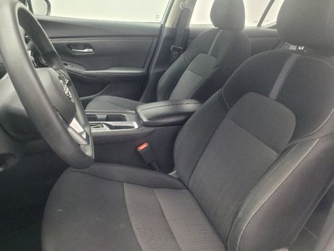 Used 2025 Nissan Sentra SV FWD image 17