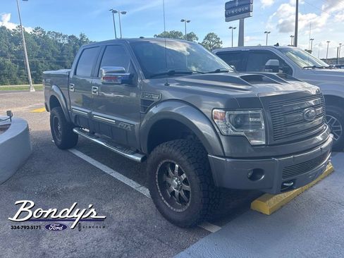 Used 2014 Ford F150 Lariat w/ Equipment Group 502A Luxury AWD/4WD image 3