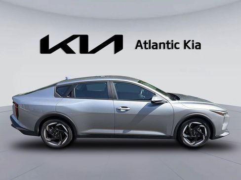 Certified 2025 Kia K4 EX FWD image 5