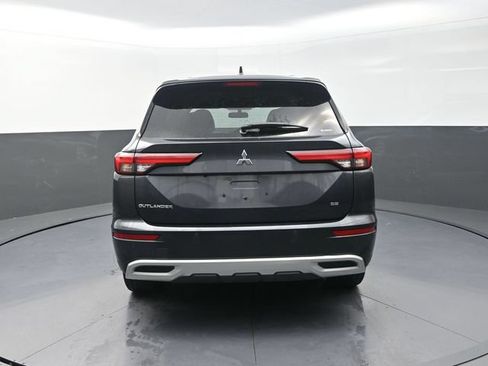 Used 2024 Mitsubishi Outlander SE Black Edition AWD/4WD image 7