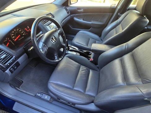 Used 2004 Honda Accord EX image 2