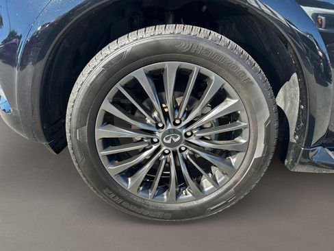 Used 2024 INFINITI QX80 Sensory w/ Cargo Package AWD/4WD image 10