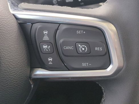 Used 2025 Jeep Wrangler Unlimited Sahara w/ Safety Group AWD/4WD image 27
