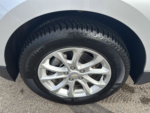 Used 2018 Chevrolet Equinox LT image 11