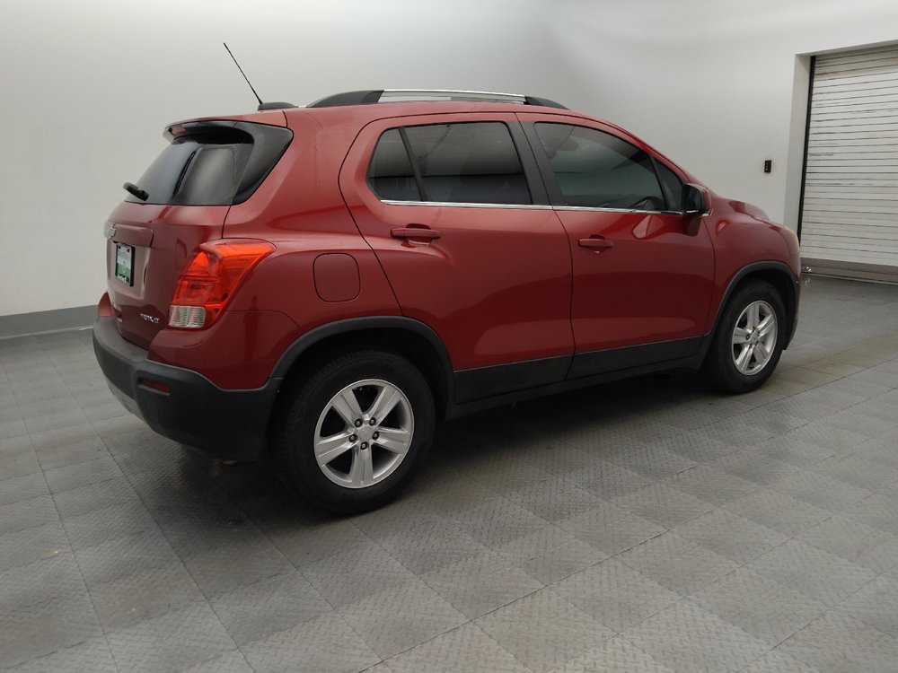 Used 2015 Chevrolet Trax LT w/ LT Sun and Sound Package FWD image 10