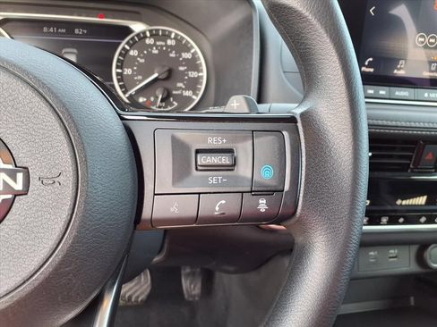 Used 2022 Nissan Rogue SV AWD/4WD image 14