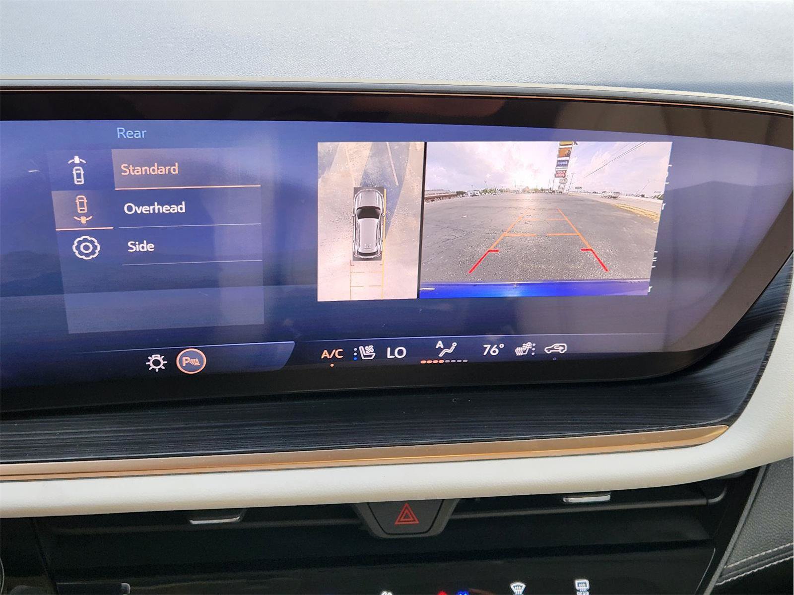 Used 2024 Buick Envision Avenir AWD/4WD image 19