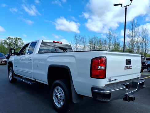 Used 2018 GMC Sierra 2500 SLE w/ HD SLE Preferred Plus Package AWD/4WD image 4