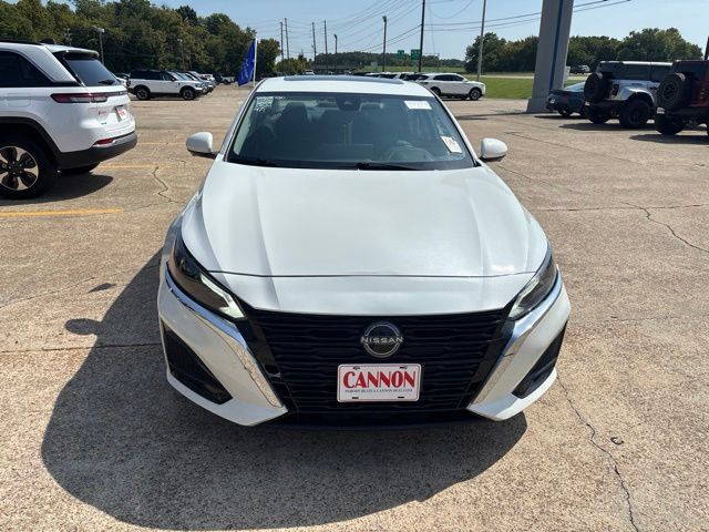 Used 2023 Nissan Altima 2.5 SL FWD image 4