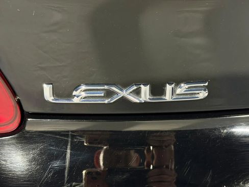 Used 2004 Lexus SC 430 Convertible RWD image 12