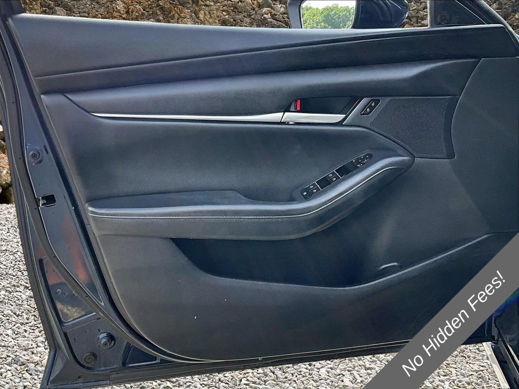 Used 2021 MAZDA MAZDA3 s FWD image 14