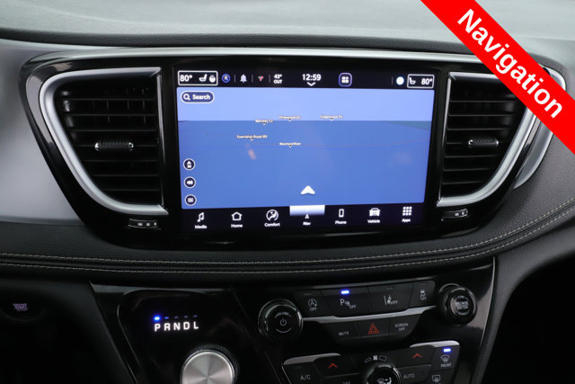 Used 2025 Chrysler Pacifica Limited FWD image 5