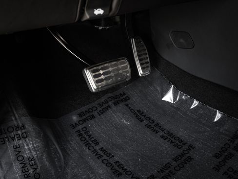 Used 2025 Cadillac Escalade V image 17