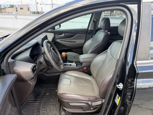 Used 2020 Hyundai Santa Fe SE FWD image 5