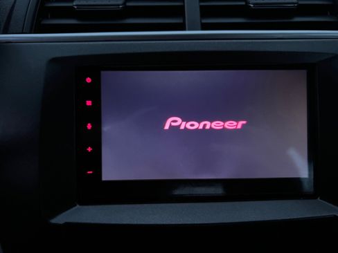 Used 2017 Toyota Camry SE image 21