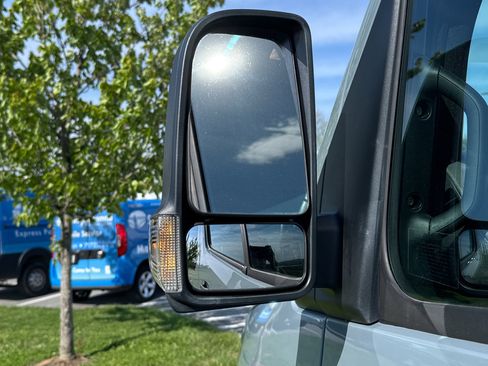 Used 2024 Mercedes-Benz Sprinter 2500 image 27