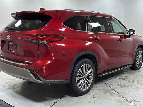 Certified 2020 Toyota Highlander Platinum image 5