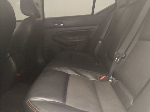 Used 2023 Nissan Altima 2.5 SR FWD image 18
