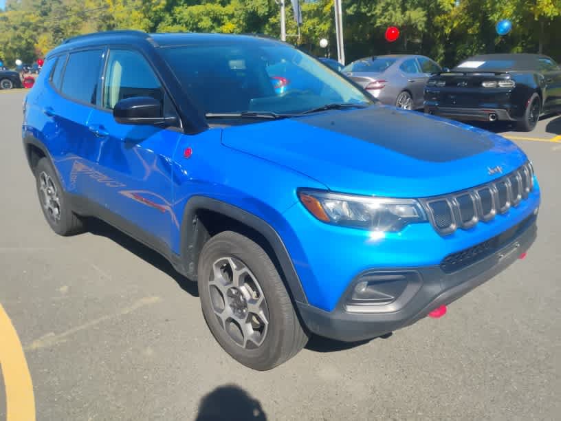 Used 2022 Jeep Compass Trailhawk AWD/4WD image 2