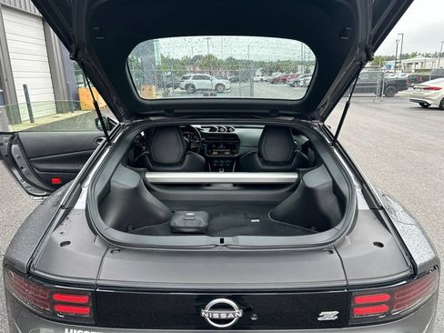 Certified 2025 Nissan Z Performance w/ Floor Mat Package RWD image 24