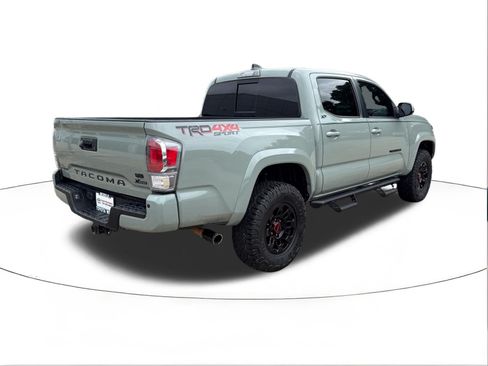 Used 2022 Toyota Tacoma TRD Sport w/ Technology Package AWD/4WD image 7