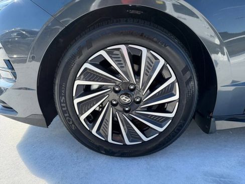 Used 2025 Hyundai Sonata Limited image 9