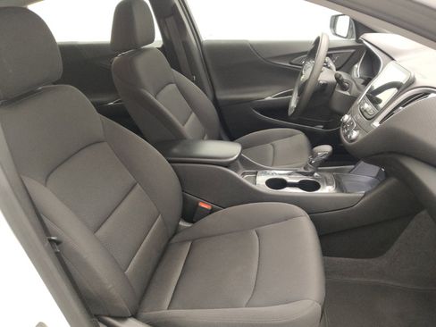 Used 2024 Chevrolet Malibu LS FWD image 21