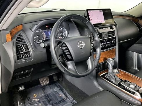 Used 2024 Nissan Armada SL w/ Captain's Chairs Package image 13