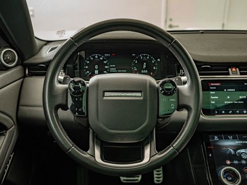 Used 2020 Land Rover Range Rover Evoque R-Dynamic SE AWD/4WD image 20