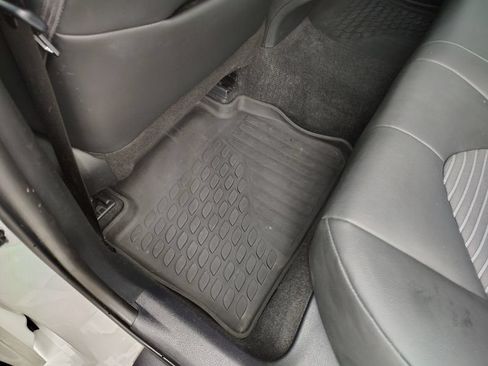 Used 2024 Toyota Camry SE FWD image 18