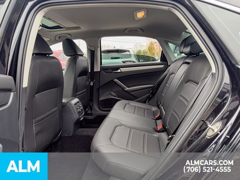 Used 2021 Volkswagen Passat 2.0T SE image 15