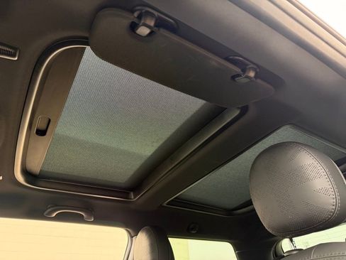 Certified 2023 MINI Cooper SE image 21