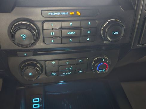 Used 2018 Ford F150 XL w/ Equipment Group 101A Mid image 25