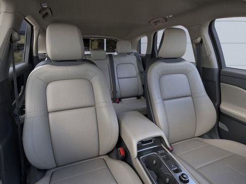 New 2026 Lincoln Corsair Premiere image 10