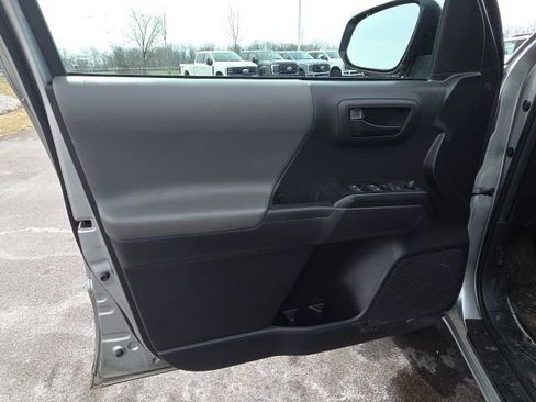 Used 2022 Toyota Tacoma SR image 20