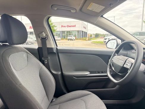 Used 2025 Kia K4 FWD image 14