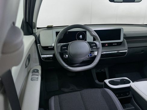 Used 2024 Hyundai Ioniq 5 SEL image 18