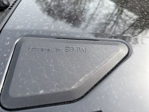 Used 2025 INEOS Grenadier image 38