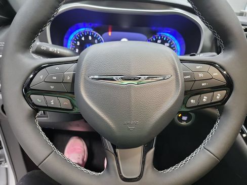 New 2026 Chrysler Pacifica Select w/ S Appearance Package AWD/4WD image 15