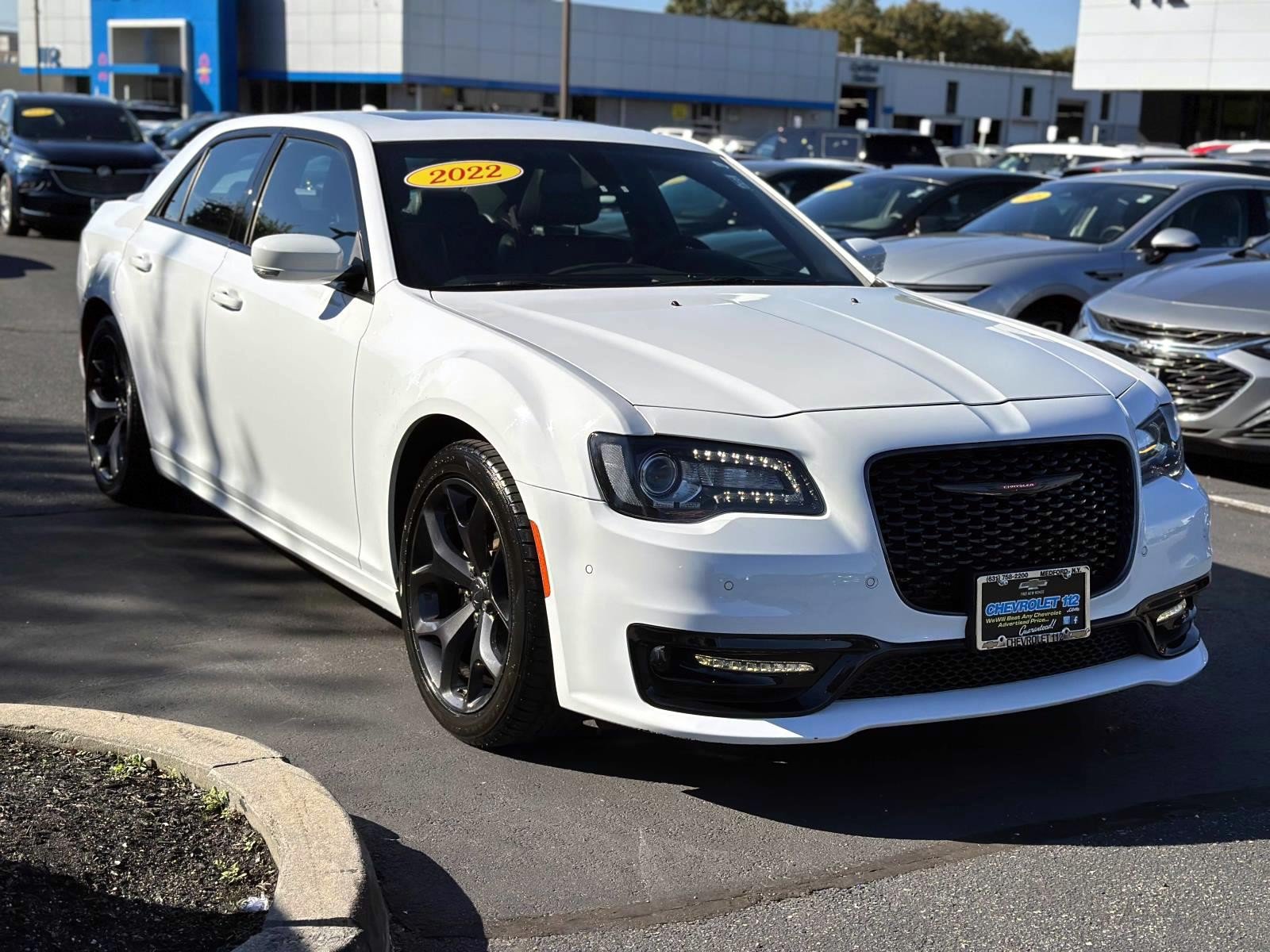 Used 2022 Chrysler 300 S w/ Comfort Group RWD image 5