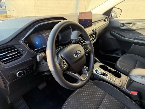 Used 2025 Ford Escape Active FWD image 20