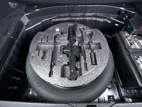 Used 2020 Genesis G80 3.8 image 36