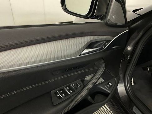 Used 2018 BMW M550i xDrive AWD/4WD image 29