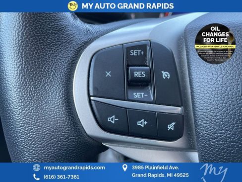 Used 2022 Ford Explorer XLT w/ Class IV Trailer Tow Package image 19