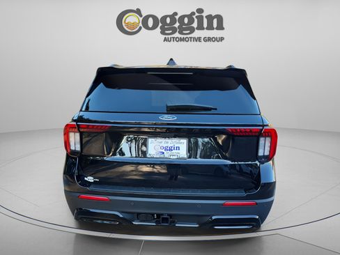 New 2026 Ford Explorer ST-Line image 4
