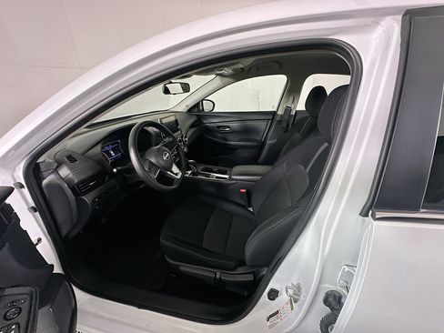 Used 2024 Nissan Sentra SV image 13