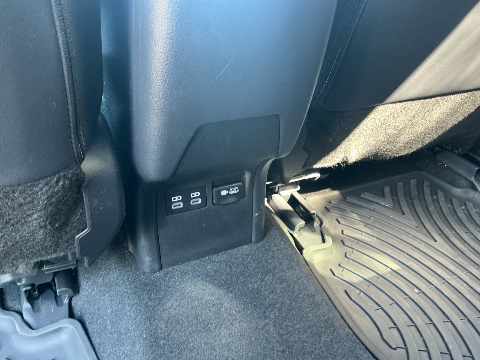 Used 2024 Toyota Prius Prime FWD image 31