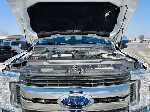 Used 2018 Ford F250 XLT image 35